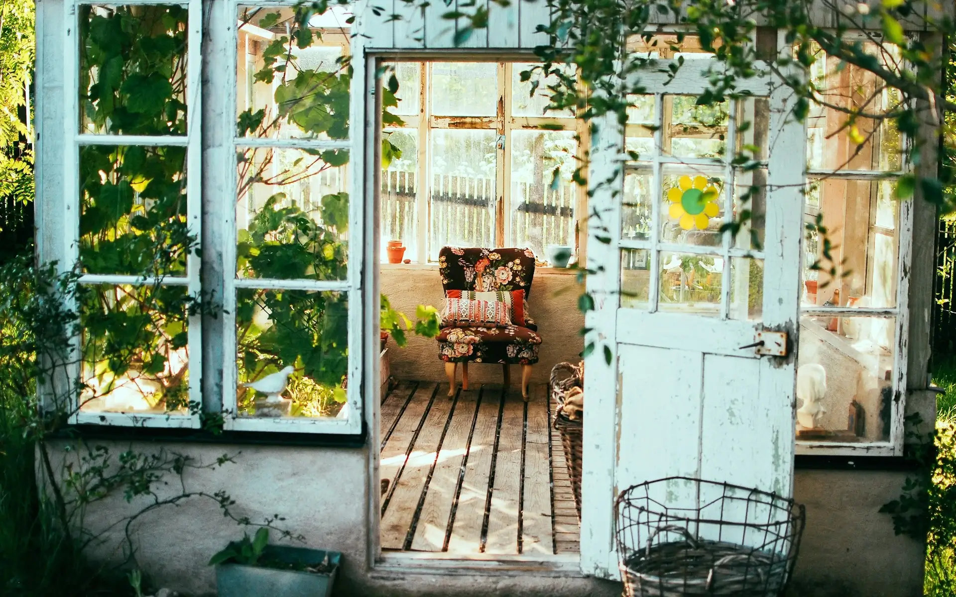 Originálne nápady do záhrady – Vintage kvetinové vázy a záhradné dekorácie Originálne nápady do záhrady – Vintage kvetinové vázy a záhradné dekorácie